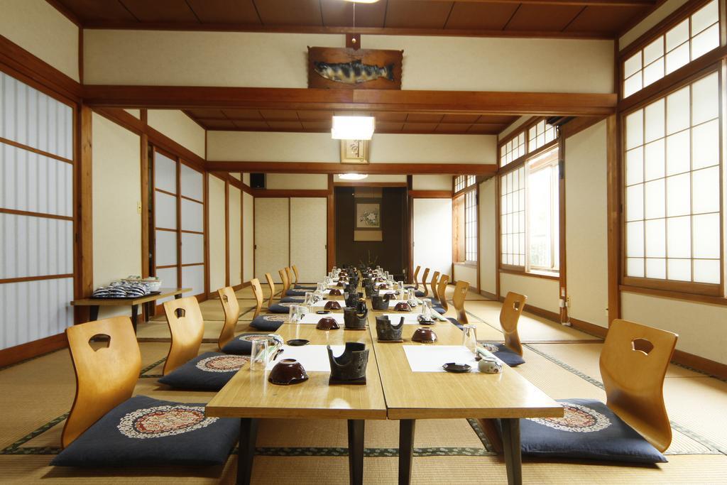Bekkan Kawanatsu Hotel Shin'onsen Esterno foto